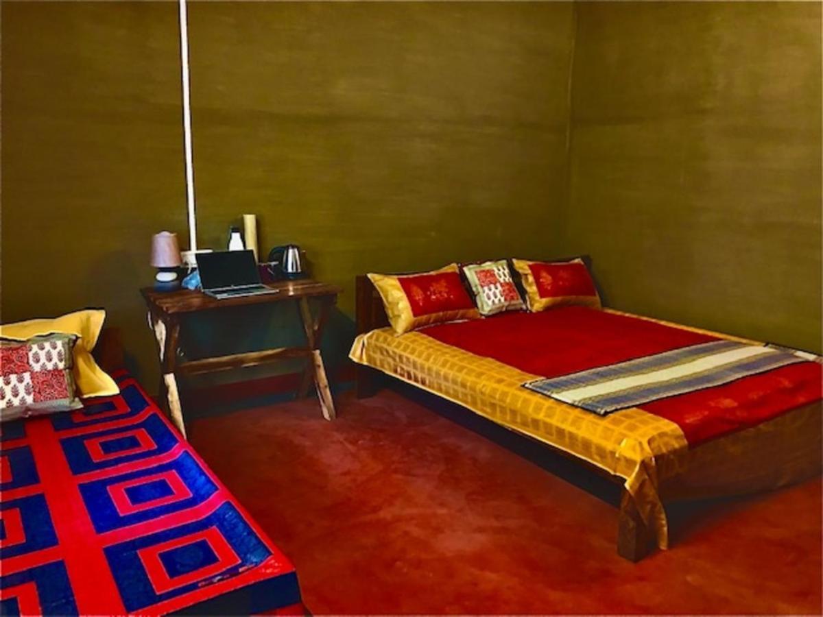 Abar Aranye Hotel Ghatshila Buitenkant foto